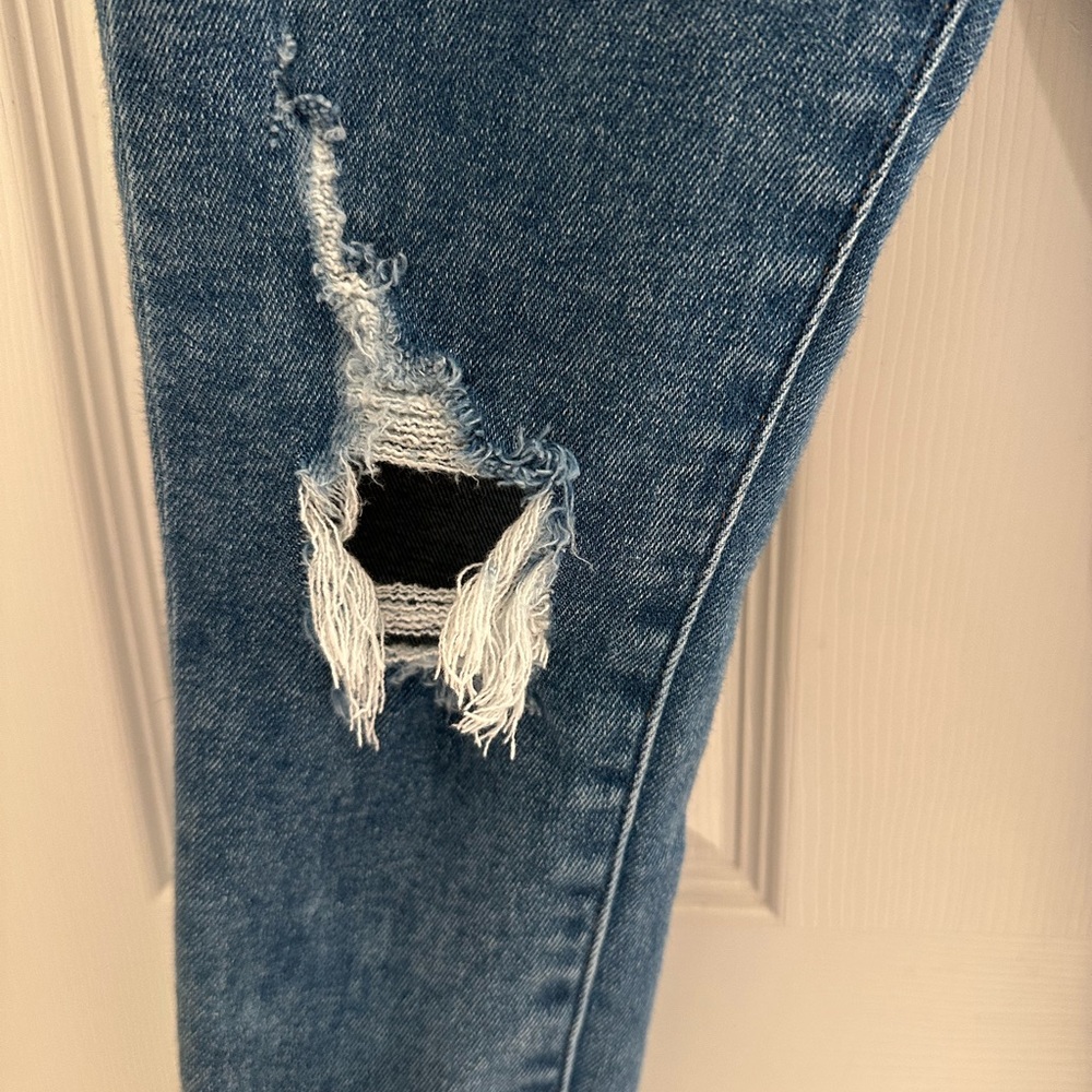 Express Skinny High Rise Jeans - Picture 5 of 9